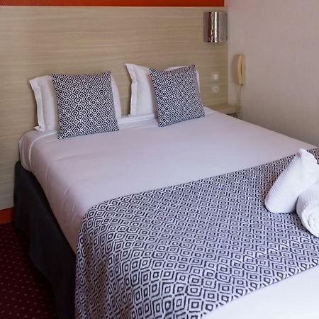 Hotel De Paris La Defense ピュトー エクステリア 写真