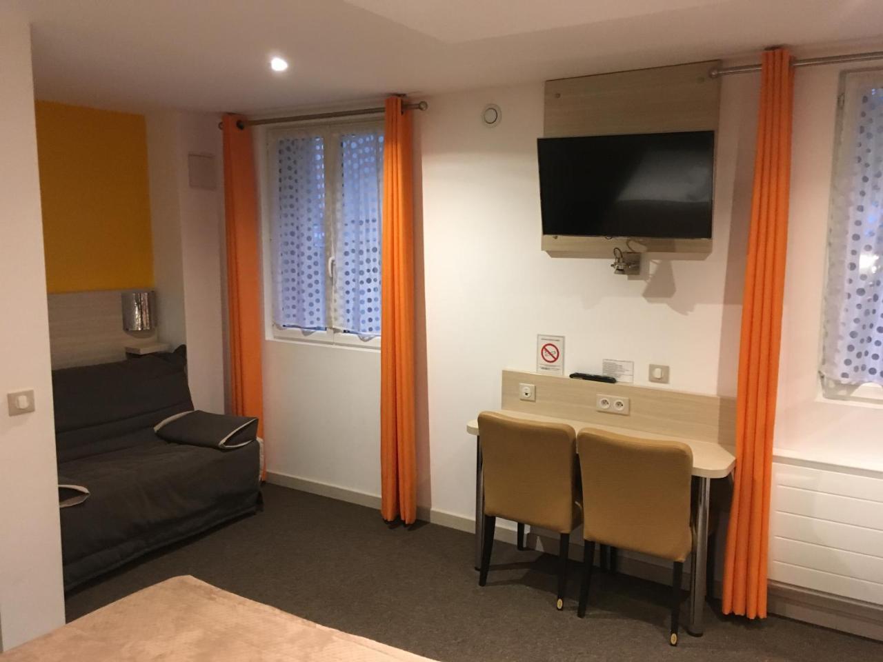 Hotel De Paris La Defense ピュトー エクステリア 写真
