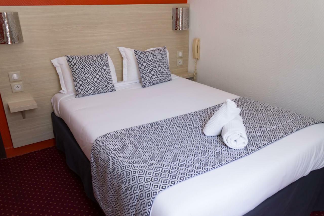 Hotel De Paris La Defense ピュトー エクステリア 写真