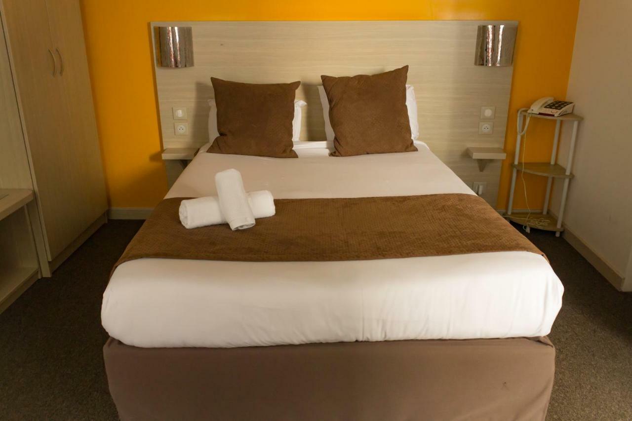 Hotel De Paris La Defense ピュトー エクステリア 写真